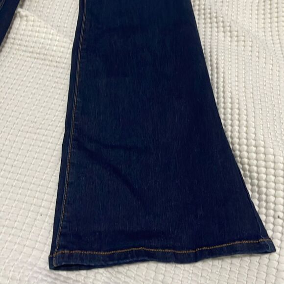 NWT- Celebrity Pink - M. Poppy Flare - Picture 5 of 9